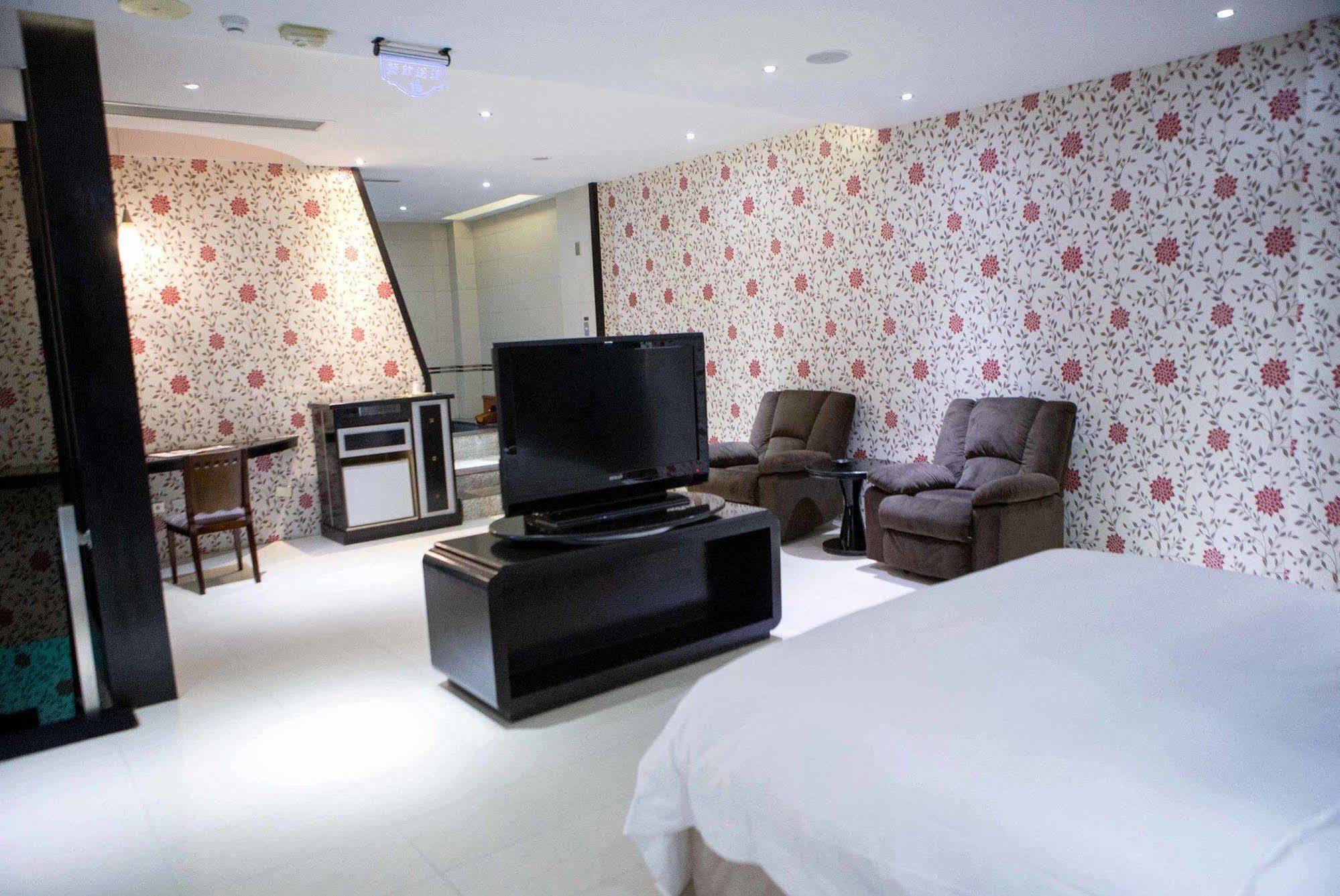 All-Ur Boutique Motel-Jhu Shan Branch Чжушань Экстерьер фото